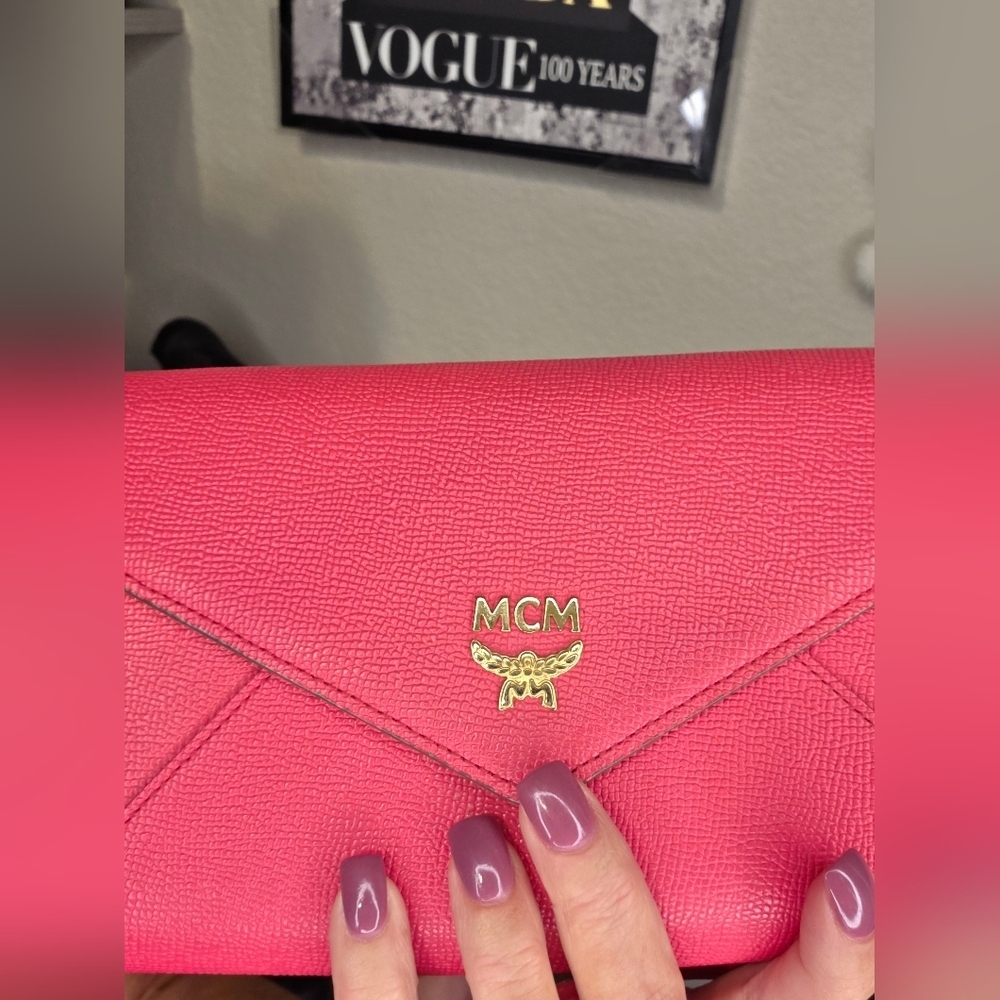 MCM Pink Leather Crossbody Bag. Comes With COA - Picture 5 of 9